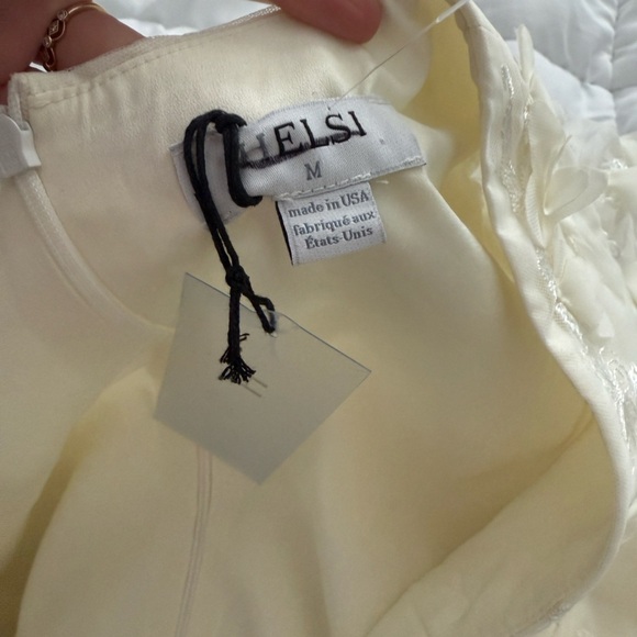 HELSI Sidney Dress Off White Long Sleeve Dimentional Floral Mini sz Medium - Picture 9 of 11